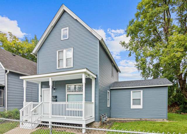 Property at 511 Van Buren Ave, Saint Paul, MN 55103, 3 beds, 2 baths