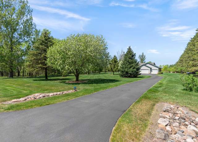 Property at 1929 297th Ave NW, Isanti, MN 55040, 3 beds, 2 baths