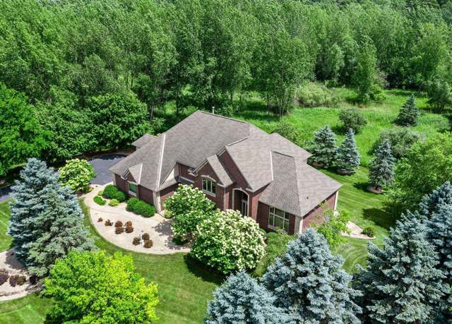 Property at 6 Troon Ct, Dellwood, MN 55110, 5 beds, 4 baths