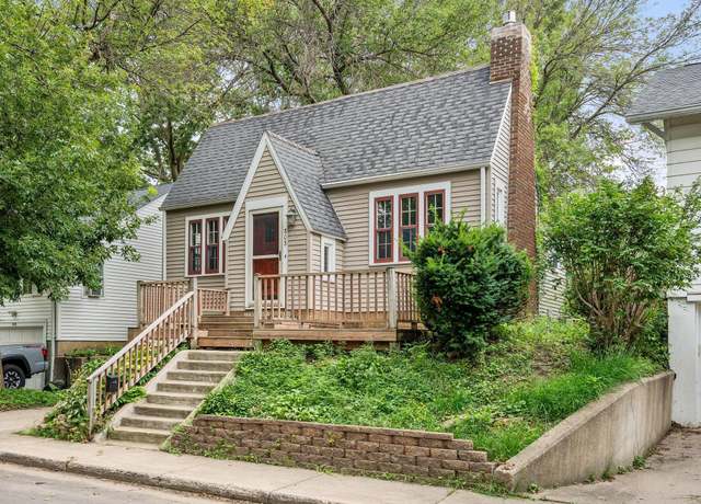 Property at 808 John Farry Pl, Albert Lea, MN 56007, 2 beds, 1 bath
