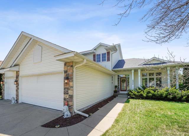 Property at 2374 Thrush St, Shakopee, MN 55379, 5 beds, 4 baths