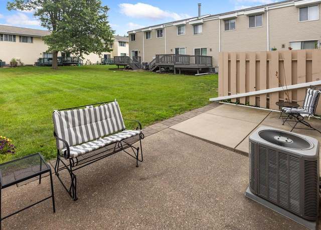 Property at 458 Dorland Ct S, Maplewood, MN 55119, 3 beds, 2 baths