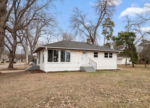 Property at 761 Labore Rd, Little Canada, MN 55117, 3 beds, 2 baths