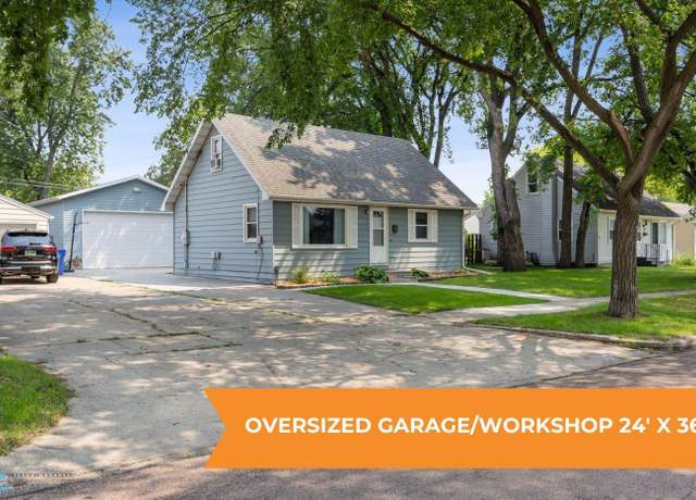 Property at 818 19th St S, Fargo, ND 58103, 3 beds, 1 bath