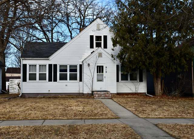 Property at 919 Labree Ave N, Thief River Falls, MN 56701, 3 beds, 2 baths