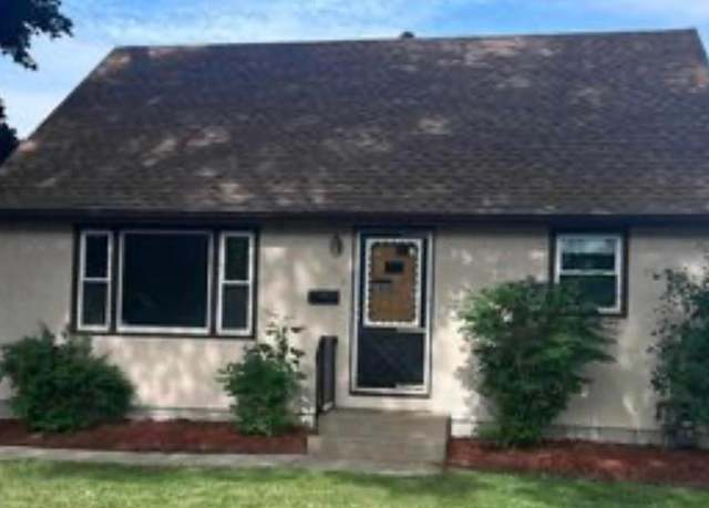 Property at 935 Sommerville St S, Shakopee, MN 55379, 3 beds, 2 baths