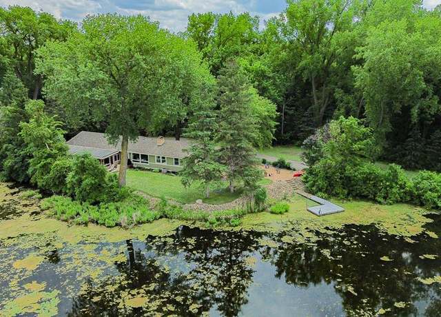 Property at 1104 Meadowlark Dr, Stillwater, MN 55082, 4 beds, 2 baths