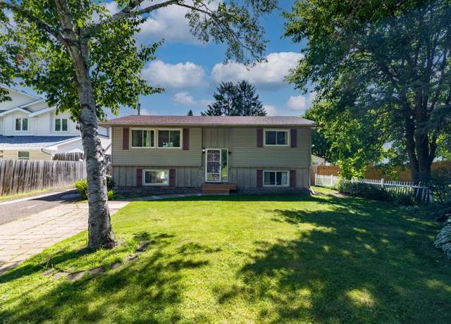 Property at 1958 6th St N, North Saint Paul, MN 55109, 4 beds, 2 baths