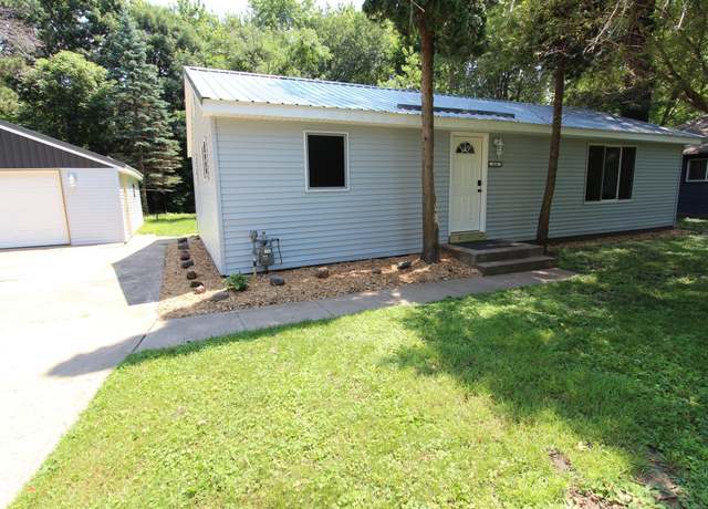 Property at 426 Birch Rd, East Bethel, MN 55092, 2 beds, 1 bath