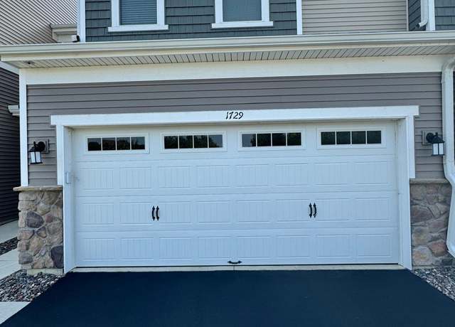 Property at 1729 Emerson Ct, Chaska, MN 55318, 3 beds, 3 baths