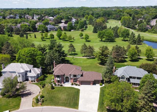 Property at 9658 Wedgewood Ct, Woodbury, MN 55125, 4 beds, 4 baths