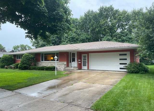 Property at 1405 8th Ave NW, Austin, MN 55912, 3 beds, 4 baths