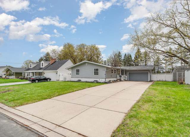 Property at 7925 38 1/2 Ave N, New Hope, MN 55427, 3 beds, 3 baths