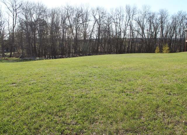 Property at 905 Orchard Heights Ct, Faribault, MN 55021