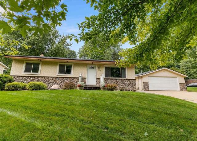 Property at 117 7th Ave NW, Lonsdale, MN 55046, 3 beds, 1 bath