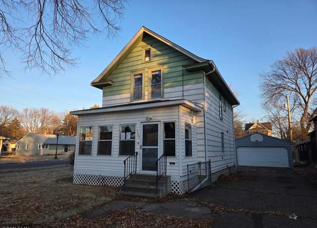 Property at 163 Baker St W, Saint Paul, MN 55107, 3 beds, 1 bath