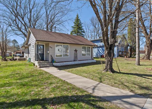 Property at 923 11th Ave NE, Brainerd, MN 56401, 2 beds, 1 bath