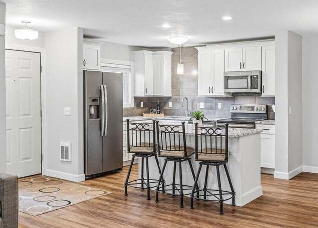 Property at 320 Ford Rd #3, Saint Louis Park, MN 55426, 2 beds, 2 baths