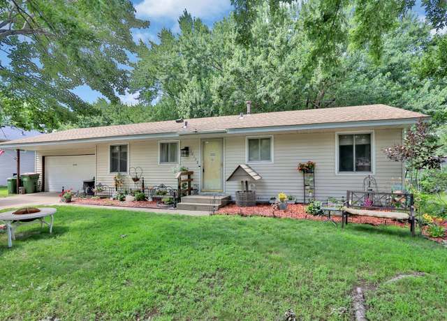 Property at 10178 Uplander St NW, Coon Rapids, MN 55433, 3 beds, 1 bath