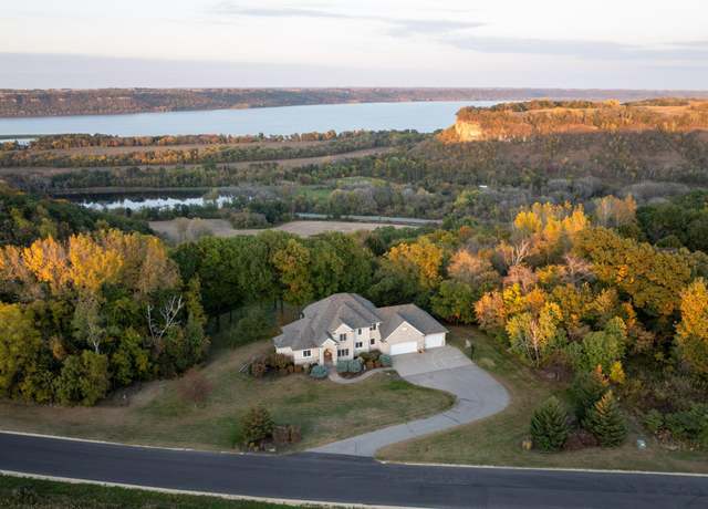 Property at 28350 Ridgeview Dr S, Florence Twp, MN 55066, 5 beds, 4 baths