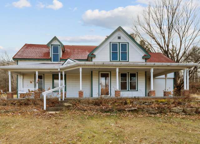 Property at 412 Miller St, Knapp, WI 54749, 4 beds, 3 baths