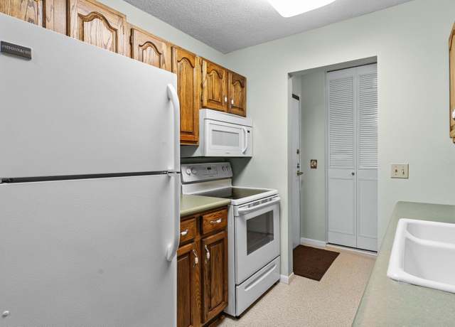 Property at 183 Little Canada Rd E #310, Little Canada, MN 55117, 2 beds, 1 bath