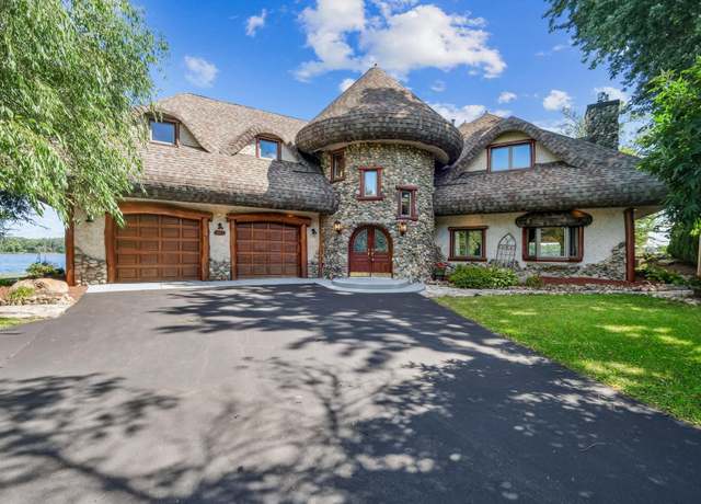Property at 2870 Evergreen Ln N, Plymouth, MN 55441, 3 beds, 4 baths