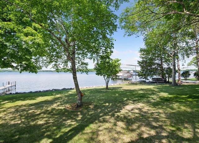 Property at 28235 Boulder Cir, Shorewood, MN 55331, 4 beds, 5 baths