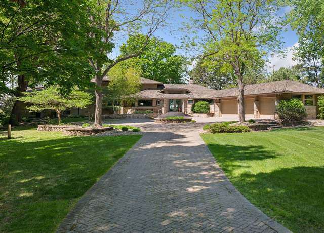 Property at 28235 Boulder Cir, Shorewood, MN 55331, 4 beds, 5 baths