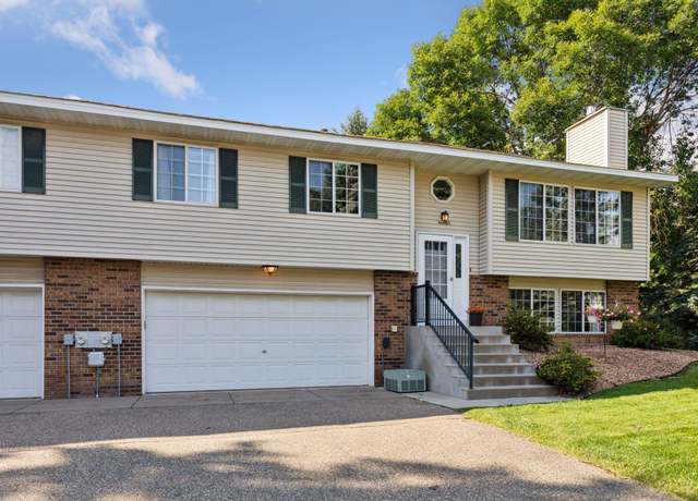 Property at 4646 1/2 Penkwe Way, Eagan, MN 55122, 2 beds, 2 baths