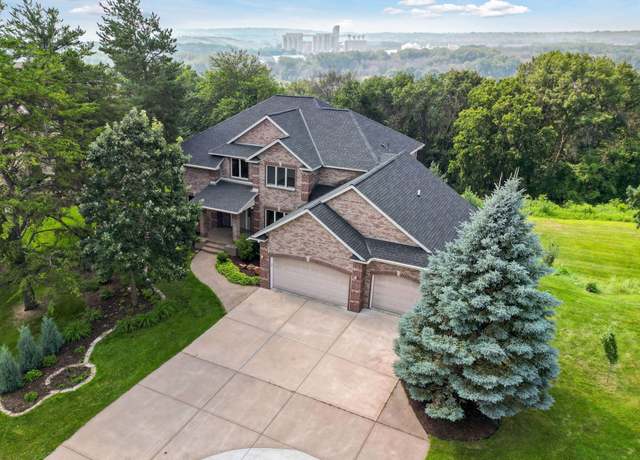 Property at 4301 Overlook Dr, Bloomington, MN 55437, 4 beds, 4 baths