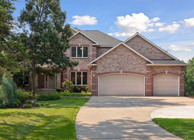 Property at 4301 Overlook Dr, Bloomington, MN 55437, 4 beds, 4 baths