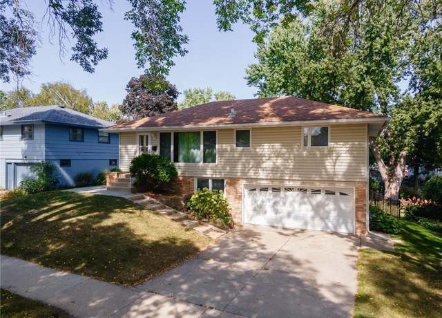 Property at 2009 23rd St NW, Rochester, MN 55901, 3 beds, 2 baths