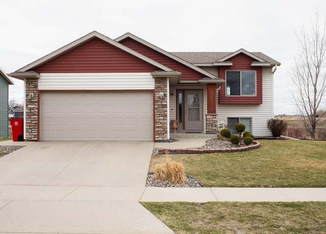 Property at 5211 Castleview Dr NW, Rochester, MN 55901, 4 beds, 2 baths