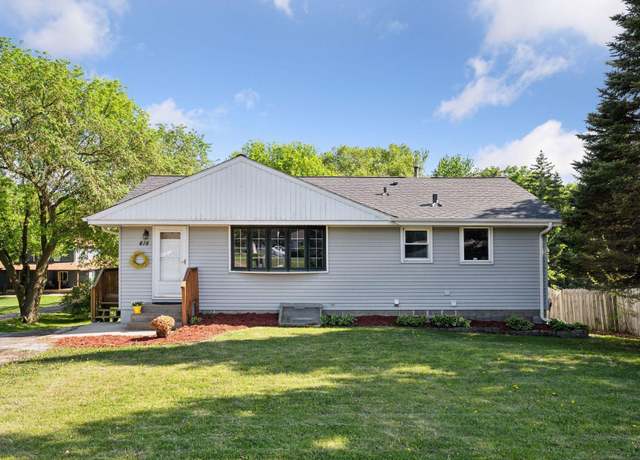 Property at 414 8th St NW, Buffalo, MN 55313, 4 beds, 2 baths