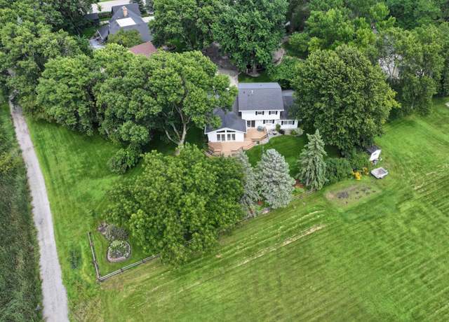 Property at 1510 10th St SW, Willmar, MN 56201, 4 beds, 3 baths