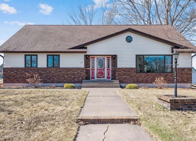 Property at 317 15th Ave E, Ashland, WI 54806, 5 beds, 3 baths