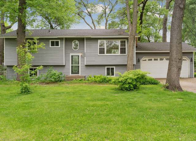Property at 1032 Oak Ridge Pt NE, Blaine, MN 55434, 4 beds, 2 baths