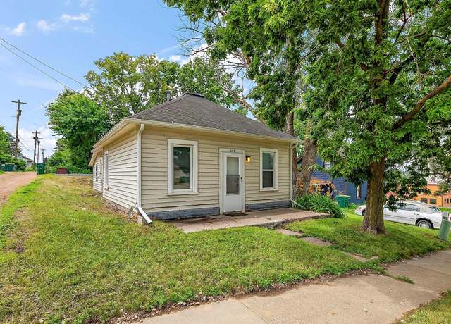 Property at 208 Swan St, Le Sueur, MN 56058, 2 beds, 1 bath