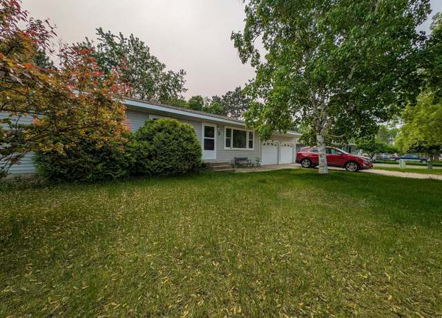 Property at 1422 6th St SE, Wadena, MN 56482, 3 beds, 2 baths