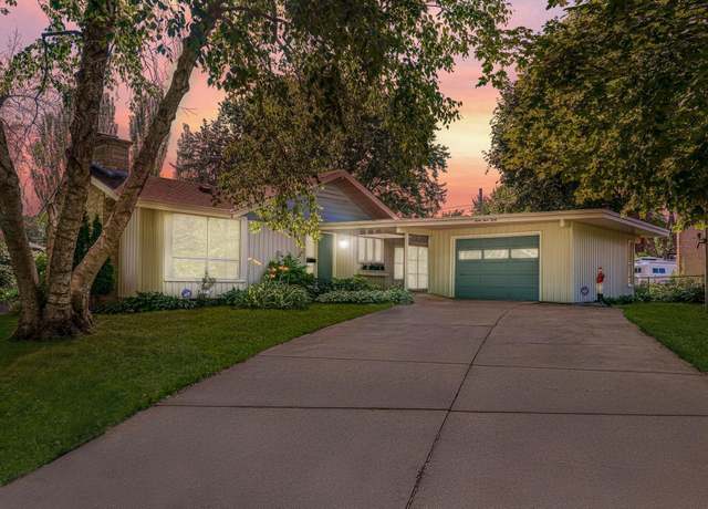 Property at 3330 Belden Dr NE, Saint Anthony, MN 55418, 3 beds, 3 baths