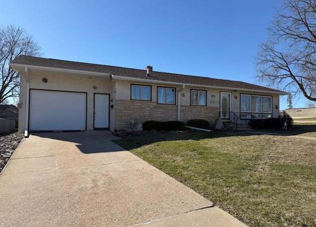 Property at 323 Badger St N, Caledonia, MN 55921, 3 beds, 2 baths