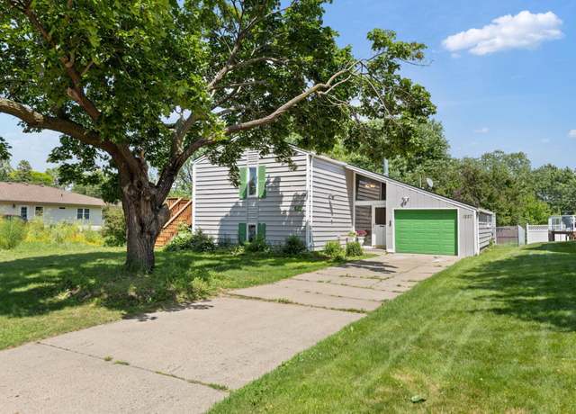Property at 1227 9th Ave S, South Saint Paul, MN 55075, 3 beds, 2 baths