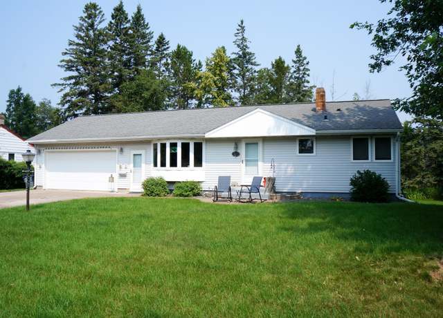 Property at 43 E Niagara St, Duluth, MN 55811, 4 beds, 2 baths