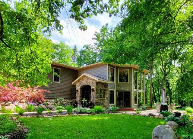 Property at 72203 Wineglass Rd, Albert Lea, MN 56007, 4 beds, 3 baths