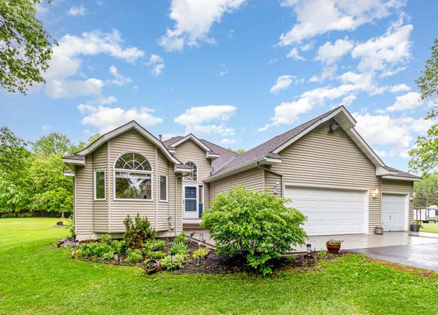 Property at 39 154th Ave NE, Ham Lake, MN 55304, 4 beds, 3 baths