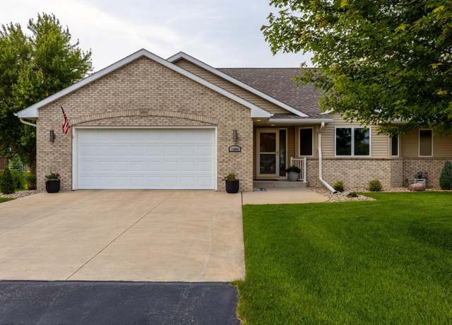 Property at 1404 17th Ave SW, Austin, MN 55912, 3 beds, 3 baths