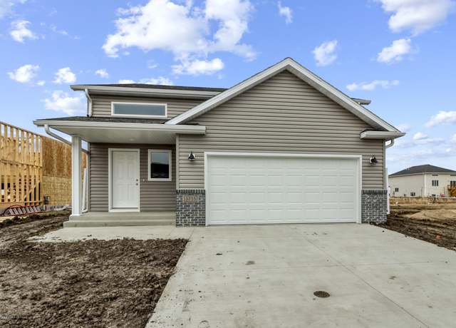 Property at 3755 19th St S, Moorhead, MN 56560, 3 beds, 2 baths