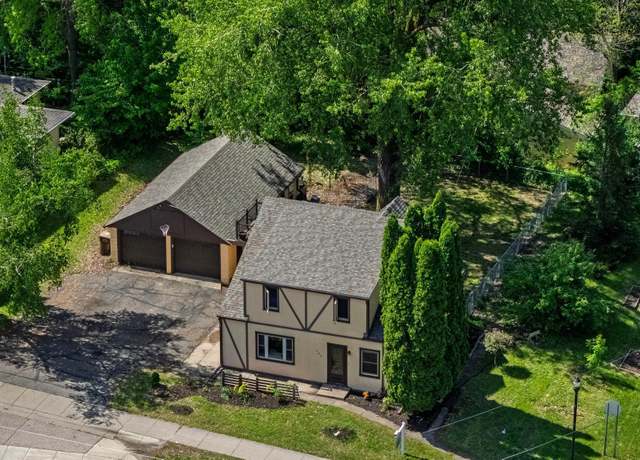Property at 300 Territorial St E, Watertown, MN 55388, 4 beds, 2 baths