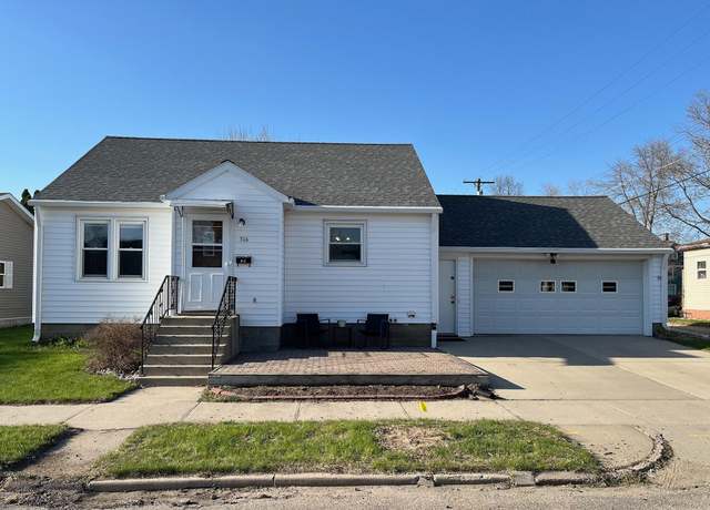 Property at 316 7th St S, Sauk Centre, MN 56378, 2 beds, 3 baths